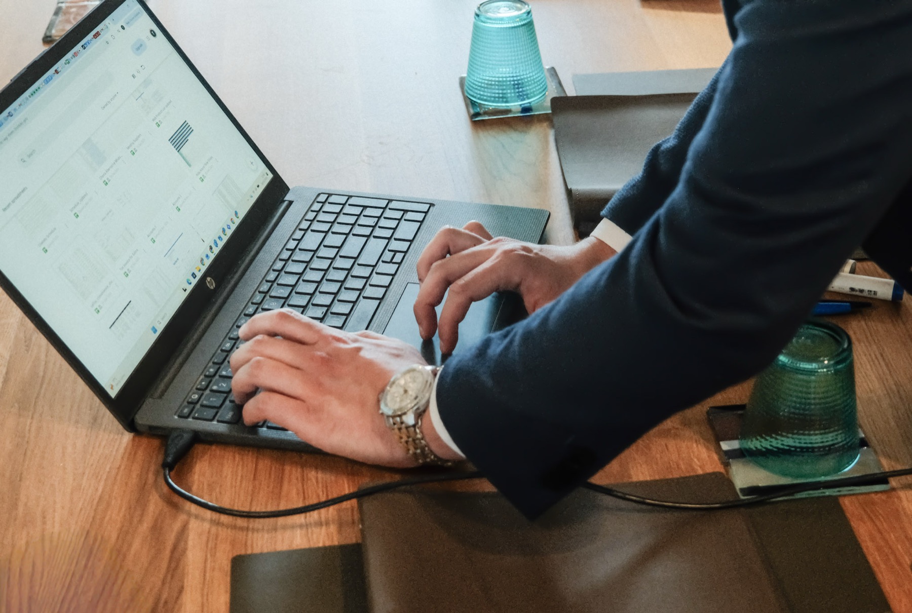 Vanguard Sales working on campaign performance